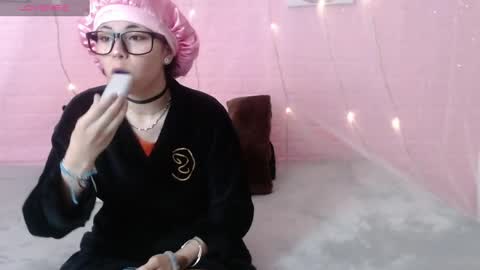 Snapshot of majomei chatting on 05/27/26, 02:08 Mei online show from 05/27/26, 02:08