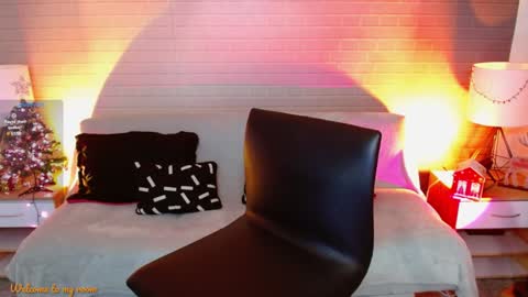 Makarena  online show from 12/23/24, 06:44