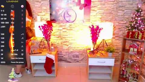 Snapshot of makarena_medina chatting on 12/03/25, 09:51 Makarena online show from 12/03/25, 09:51