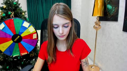Chloe online show from 12/25/24, 06:20