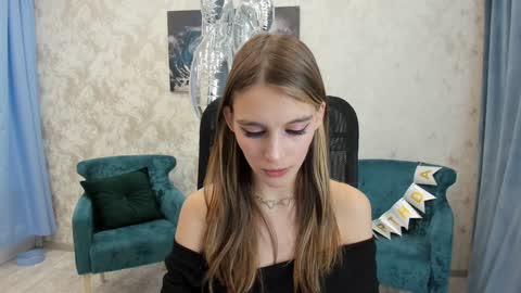 Chloe online show from 01/13/25, 09:52