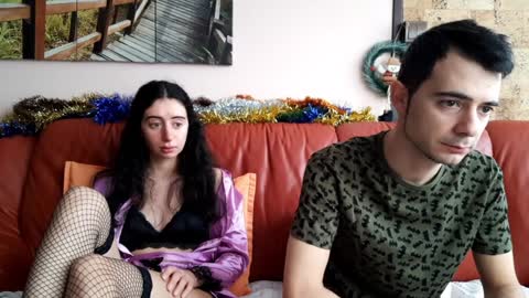 Snapshot of make_me_feel chatting on 01/01/25, 01:37 Lena Ian online show from 01/01/25, 01:37