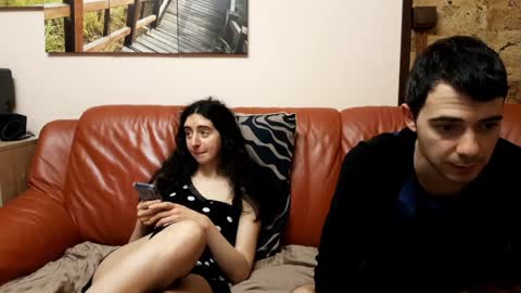 Snapshot of make_me_feel chatting on 02/06/25, 10:00 Lena Ian online show from 02/06/25, 10:00