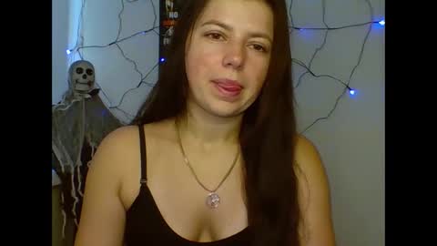 make_mesmile online show from 10/31/25, 07:20