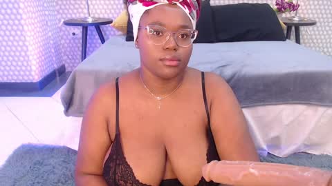 Snapshot of makena_gh chatting on 01/08/25, 06:52 makena online show from 01/08/25, 06:52
