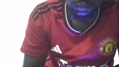 Snapshot of makeyoudrip001 chatting on 03/10/25, 02:39 Afrovite Dick online show from 03/10/25, 02:39