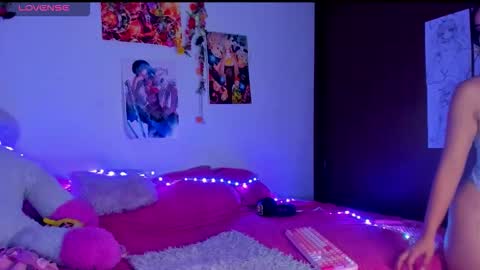 Snapshot of maki_sins chatting on 11/19/25, 05:40 Maki Sins online show from 11/19/25, 05:40