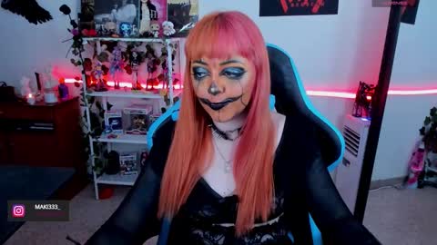 ...  ... online show from 10/10/25, 09:36