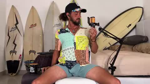 Mack  Makingmoans Twitter online show from 07/04/26, 01:34