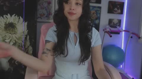 Snapshot of makiyahbelle2 chatting on 02/20/26, 10:49 MakiyahBelle online show from 02/20/26, 10:49