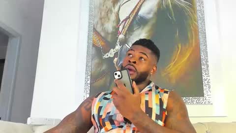 Makonnen online show from 10/05/25, 01:59