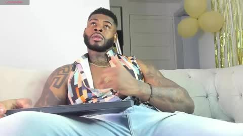 Makonnen online show from 05/27/26, 11:02