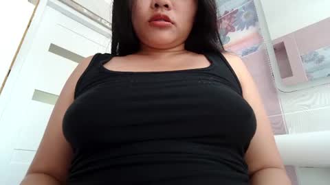 Snapshot of makulato chatting on 07/02/26, 01:06 Maya online show from 07/02/26, 01:06