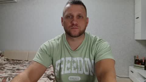Snapshot of malchyshka chatting on 12/14/24, 02:31 malchyshka online show from 12/14/24, 02:31