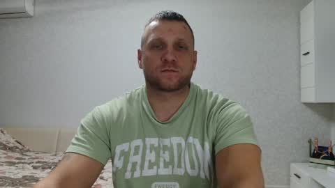 Snapshot of malchyshka chatting on 12/17/24, 02:33 malchyshka online show from 12/17/24, 02:33