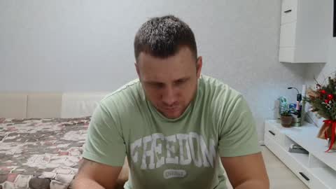 Snapshot of malchyshka chatting on 01/11/25, 10:29 malchyshka online show from 01/11/25, 10:29