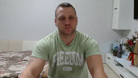 Snapshot of malchyshka chatting on 01/28/25, 09:08 malchyshka online show from 01/28/25, 09:08