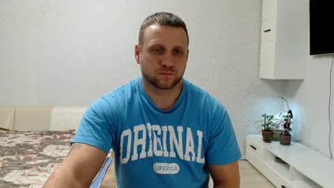 Snapshot of malchyshka chatting on 02/02/25, 12:35 malchyshka online show from 02/02/25, 12:35