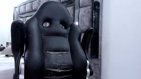 Malcom Stone online show from 11/02/25, 05:32