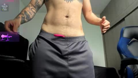 Snapshot of male_pussy chatting on 10/12/25, 06:29 ADAM online show from 10/12/25, 06:29