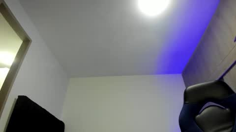 Snapshot of male_pussy chatting on 11/06/25, 02:12 ADAM online show from 11/06/25, 02:12