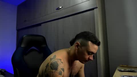 Snapshot of male_pussy chatting on 12/04/25, 09:34 ADAM online show from 12/04/25, 09:34