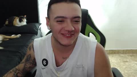 Snapshot of male_pussy chatting on 02/05/26, 12:26 ADAM online show from 02/05/26, 12:26