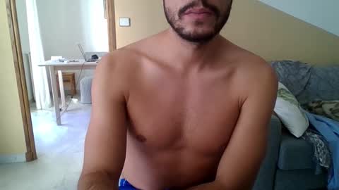 Snapshot of maleboyz chatting on 09/25/25, 10:52 Boybi online show from 09/25/25, 10:52