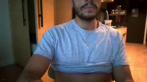 Snapshot of maleboyz chatting on 09/29/25, 04:45 Boybi online show from 09/29/25, 04:45