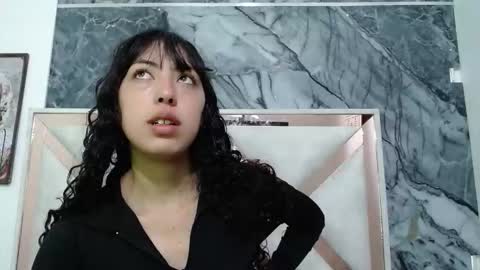 malejacs01 online show from 12/04/25, 11:08