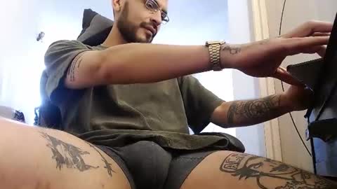 Snapshot of malek_xarx chatting on 07/13/26, 07:05 malek_xarx online show from 07/13/26, 07:05