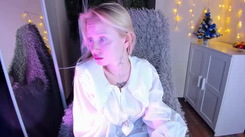 Malena online show from 12/27/24, 01:18