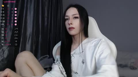 Snapshot of malenkiykamen chatting on 03/09/26, 01:37 piu online show from 03/09/26, 01:37