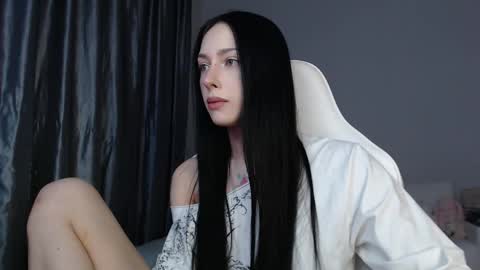 Snapshot of malenkiykamen chatting on 03/18/26, 04:54 piu online show from 03/18/26, 04:54