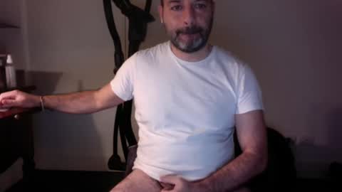 Snapshot of maleslut76 chatting on 02/19/25, 08:44 maleslut76 online show from 02/19/25, 08:44
