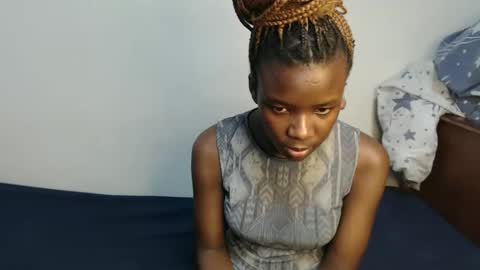 lati online show from 11/15/25, 01:51