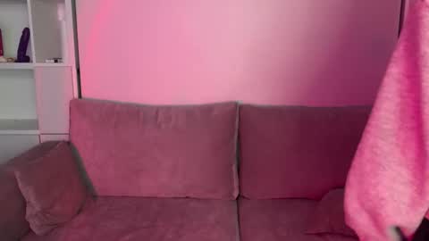 Snapshot of maliinka chatting on 10/01/25, 06:36 Malinka online show from 10/01/25, 06:36