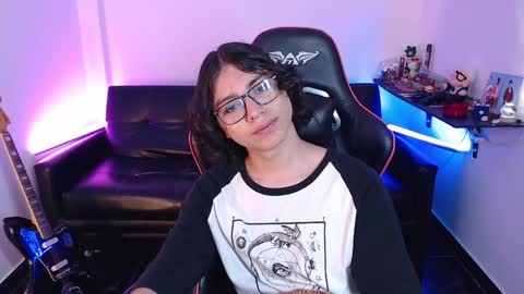 Snapshot of malik_harrison_ chatting on 01/08/25, 06:20 Malik online show from 01/08/25, 06:20