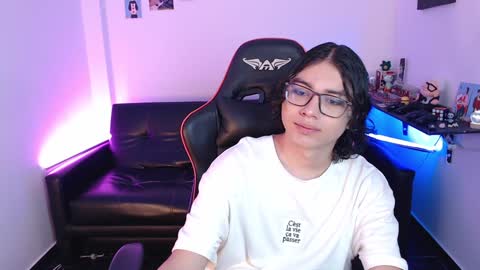 Snapshot of malik_harrison_ chatting on 01/10/25, 02:13 Malik online show from 01/10/25, 02:13