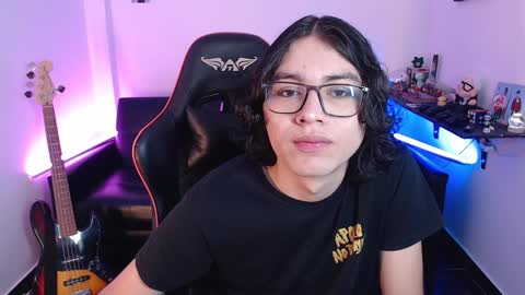 Snapshot of malik_harrison_ chatting on 01/22/25, 03:07 Malik online show from 01/22/25, 03:07