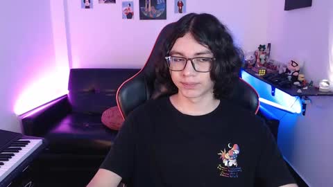 Snapshot of malik_harrison_ chatting on 02/15/25, 03:06 Malik online show from 02/15/25, 03:06