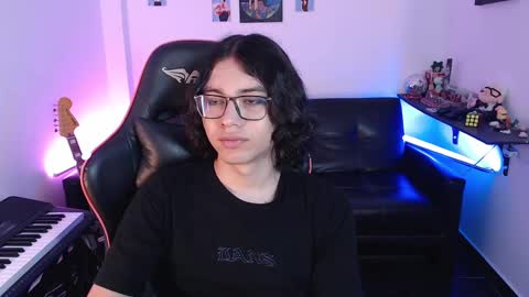 Snapshot of malik_harrison_ chatting on 03/06/25, 08:05 Malik online show from 03/06/25, 08:05