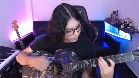 Snapshot of malik_harrison_ chatting on 03/07/25, 05:28 Malik online show from 03/07/25, 05:28