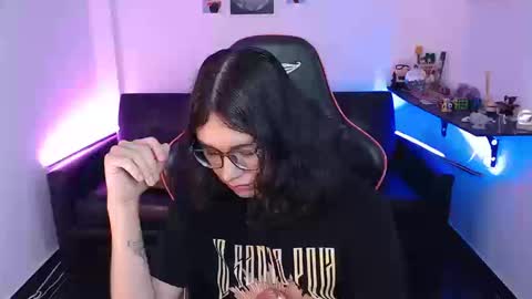 Snapshot of malik_harrison_ chatting on 09/11/25, 04:07 Malik online show from 09/11/25, 04:07