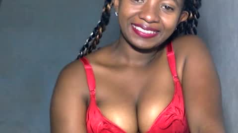 malinah01 online show from 12/05/24, 04:12