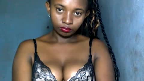 malinah01 online show from 12/08/24, 02:09