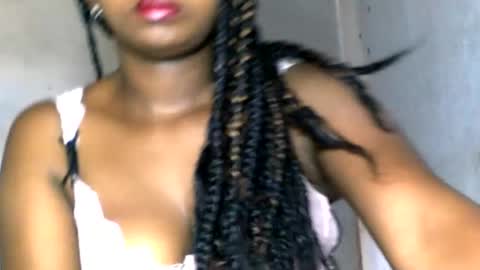 malinah01 online show from 12/10/24, 05:17