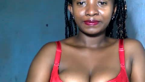 malinah01 online show from 12/12/24, 06:31
