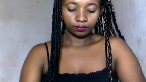 malinah01 online show from 12/13/24, 07:36