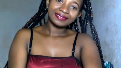 malinah01 online show from 12/14/24, 04:01